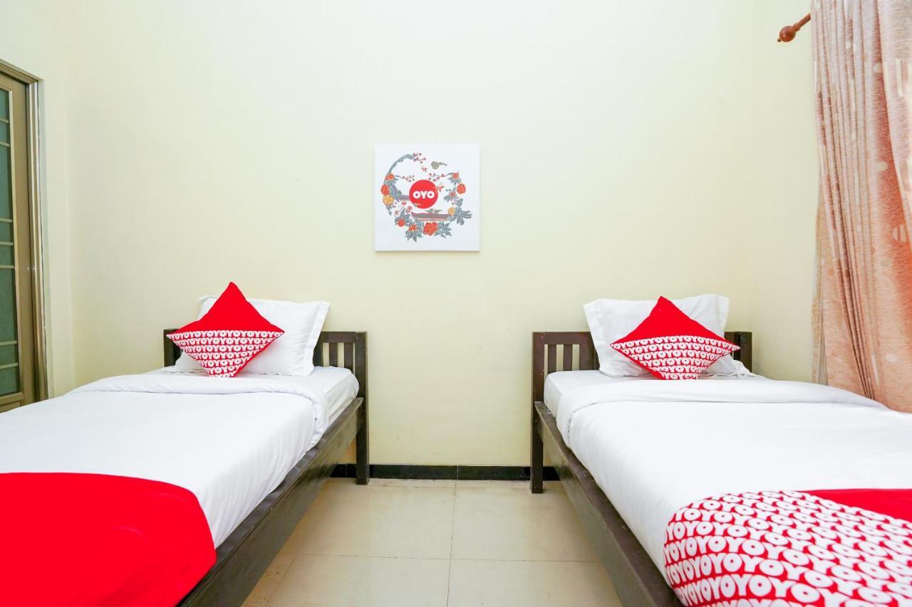 Oyo 1087 Homestay Potato House Бромо Экстерьер фото