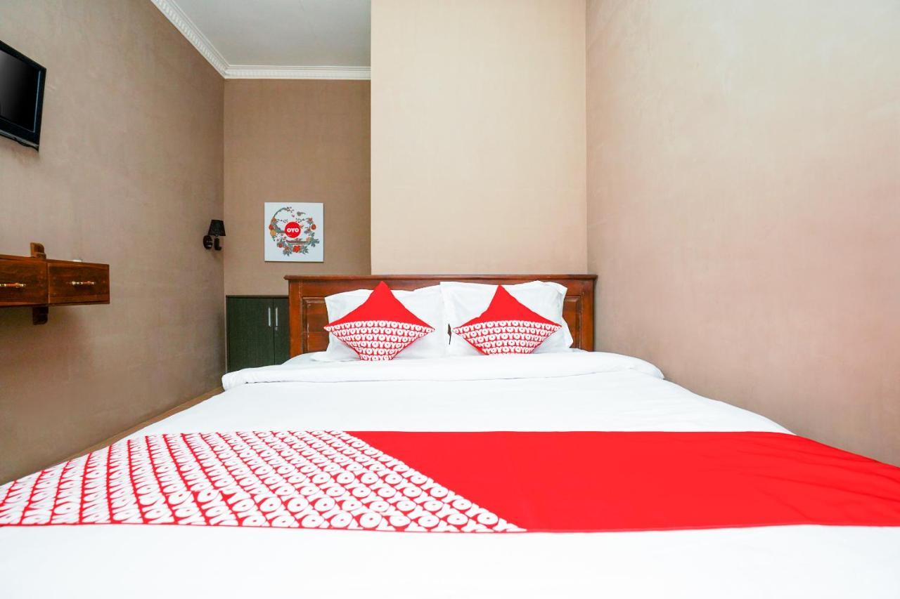 Oyo 1087 Homestay Potato House Бромо Экстерьер фото