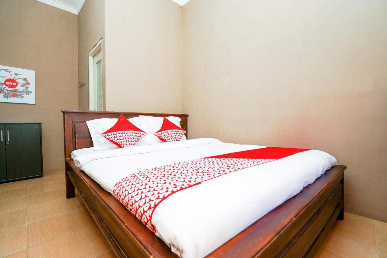 Oyo 1087 Homestay Potato House Бромо Экстерьер фото