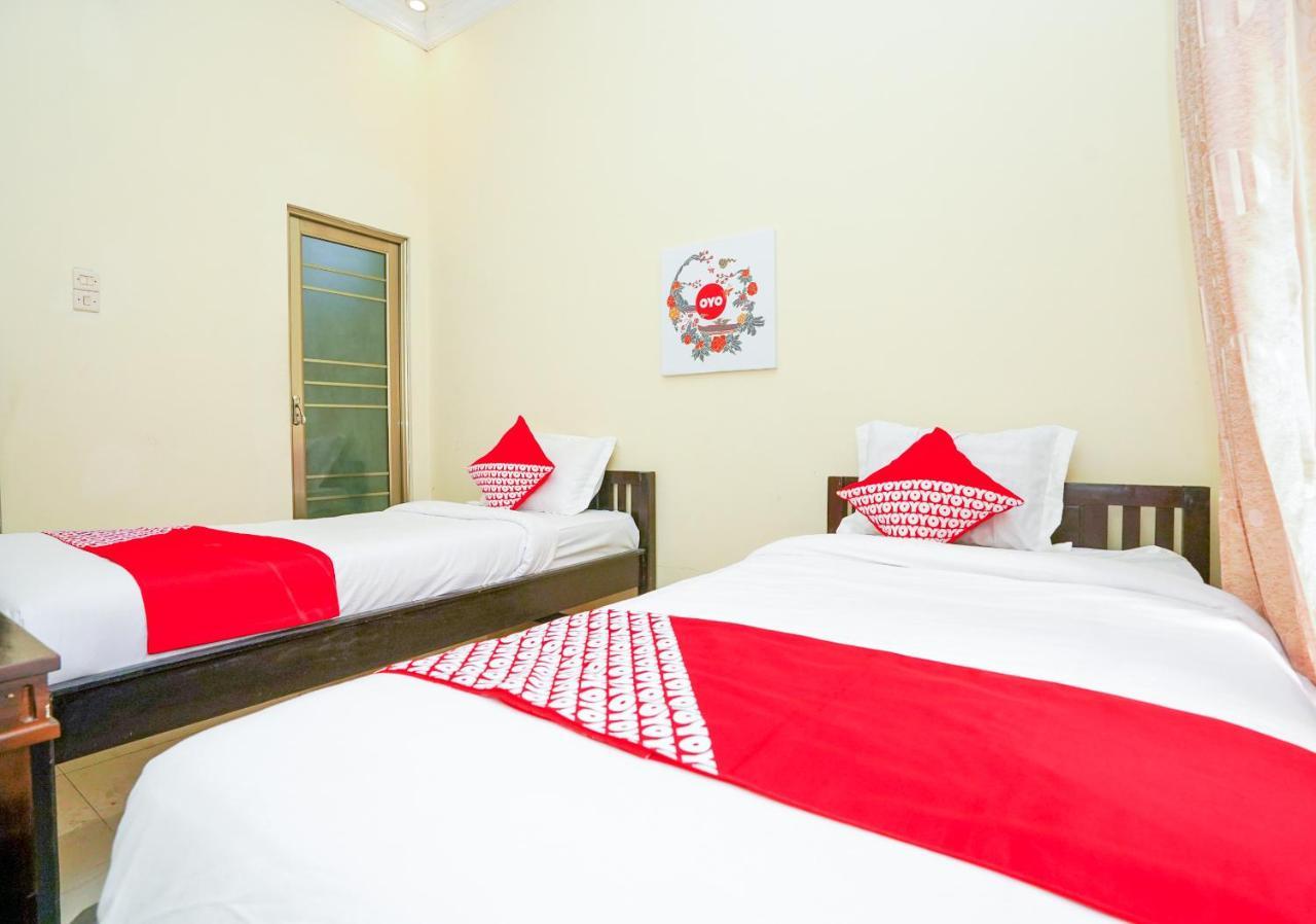 Oyo 1087 Homestay Potato House Бромо Экстерьер фото