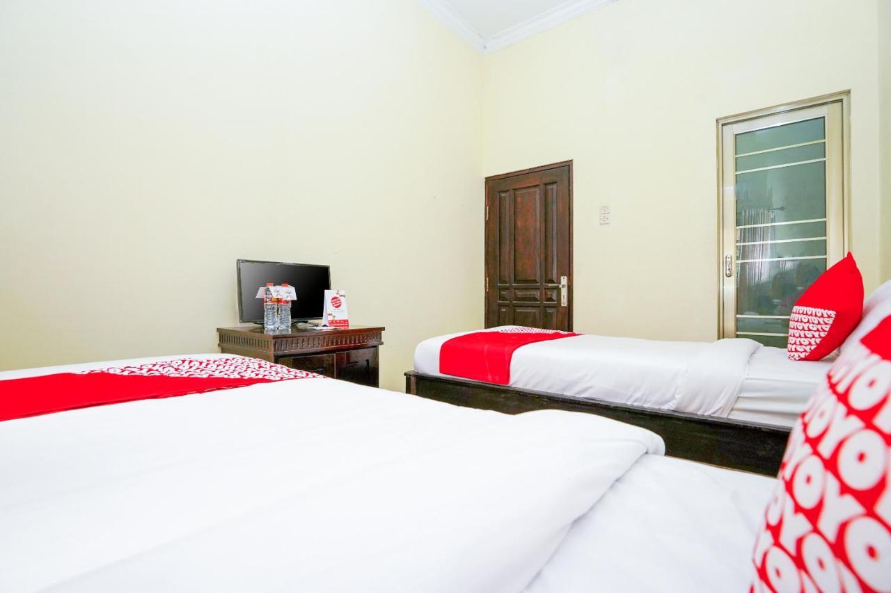 Oyo 1087 Homestay Potato House Бромо Экстерьер фото